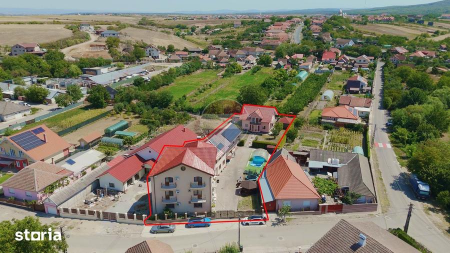 Spațiu comercial, de 755 mp, în Sânmartin