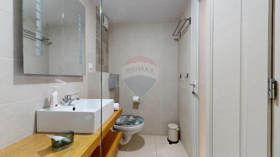 Apartament cu 3 camere decomandat, mobilat în 15 Noiembrie