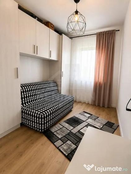 Casă cu 4 camere cu Teren 200 Mp în Central