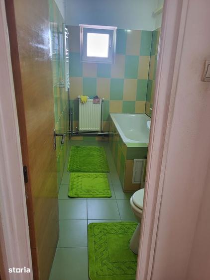 Apartament cu 3 camere, mobilat în Central