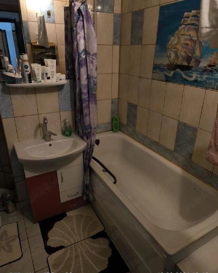 Apartament cu 3 camere semidecomandat în Noua
