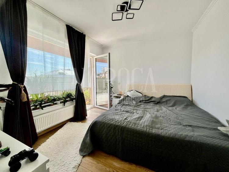 Apartament cu 4 camere semidecomandat în Între Lacuri