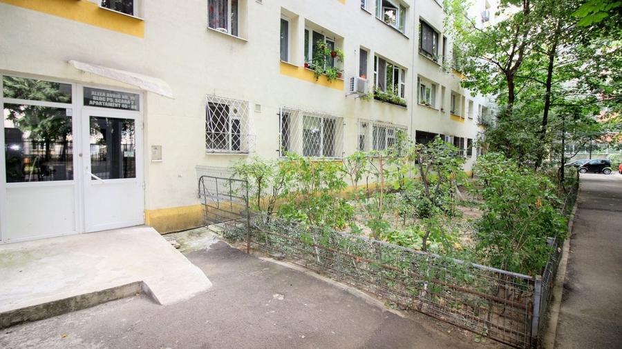 Apartament cu 2 camere semidecomandat, mobilat în Obor