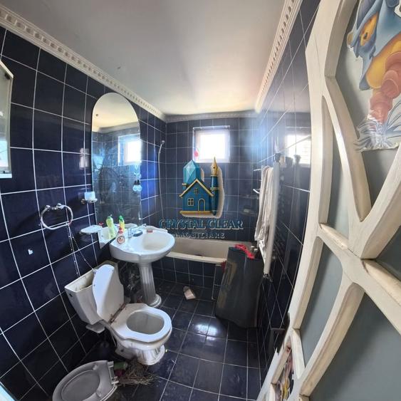 Apartament cu 4 camere - cartierul Dâmbu Pietros, str. Parângului - 12