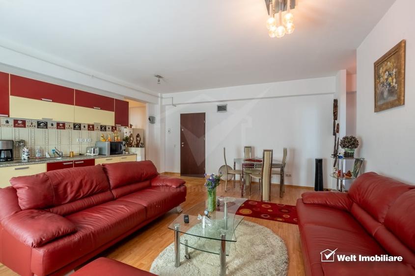 Apartament cu 3 camere decomandat, mobilat în Central