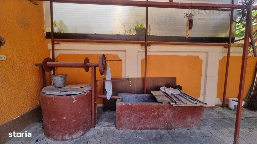 Casă cu 4 camere în Stupini