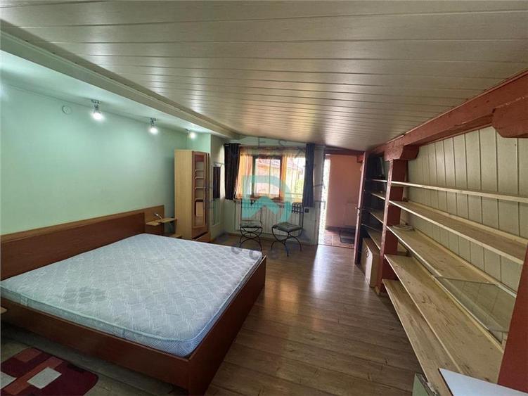 Garsonieră decomandată în Brașovul Vechi