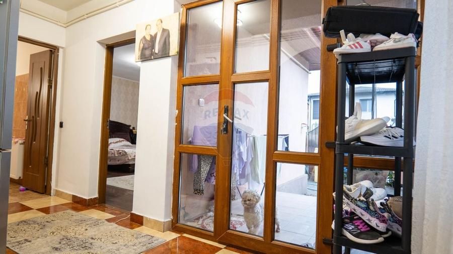 Casă cu 4 camere cu Teren 299 Mp în Periferie