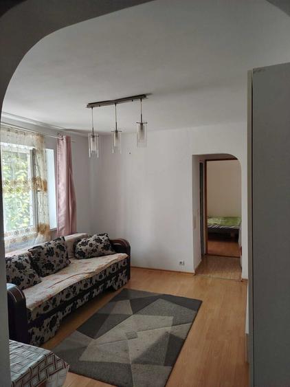 Apartament cu 2 camere nedecomandat în Central