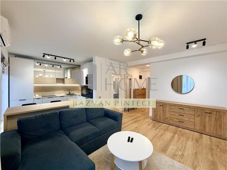 Apartament cu 3 camere decomandat, mobilat în Mărășești