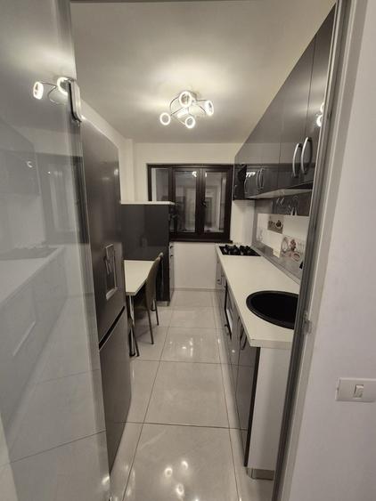 Apartament cu 2 camere decomandat în Exterior Vest