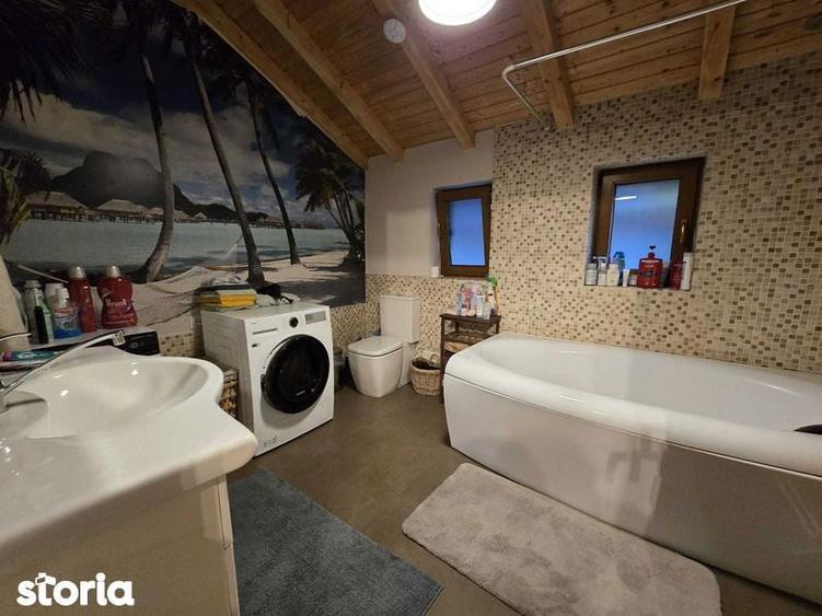 Casă cu 4 camere cu Teren 140 Mp în Mărăști