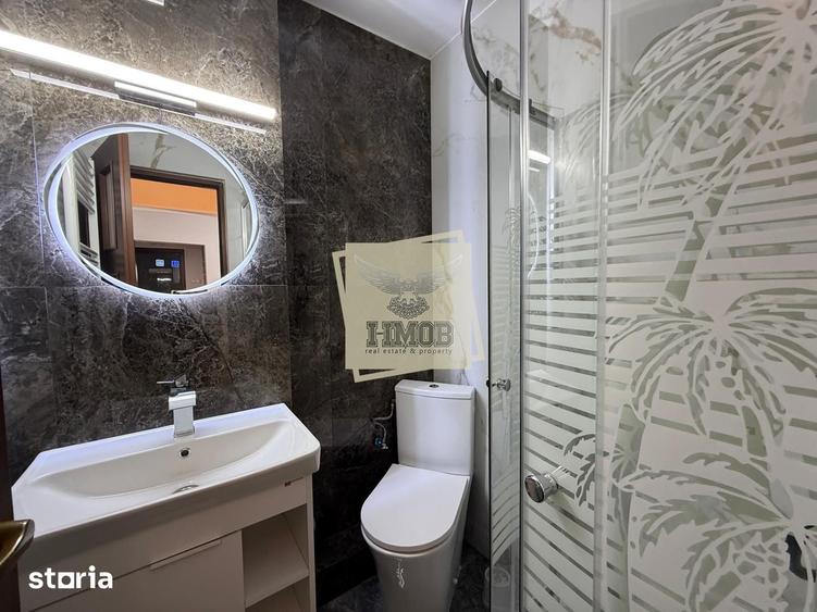 Apartament cu 4 camere decomandat în Valea Aurie