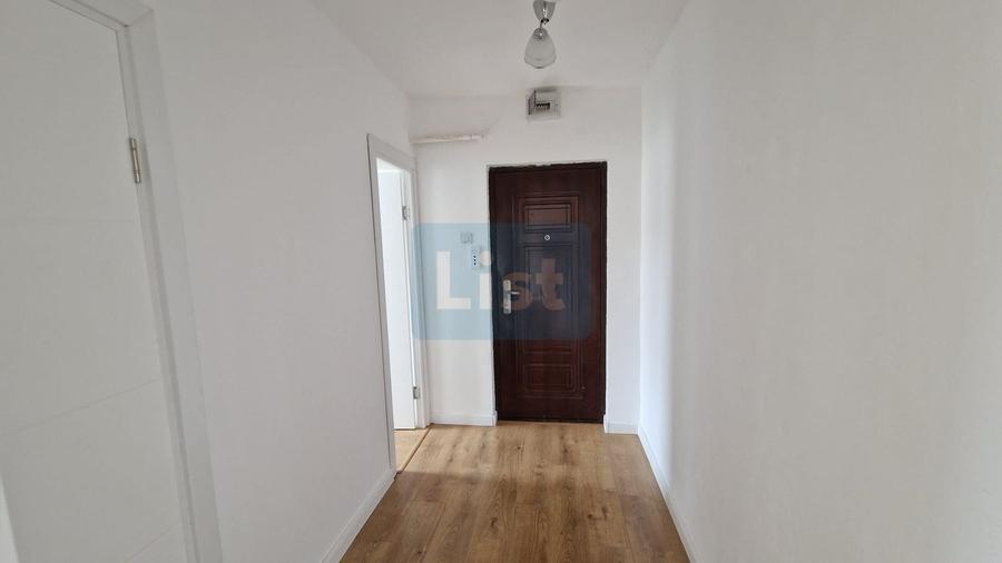 Apartament cu 2 camere semidecomandat în Hotvon