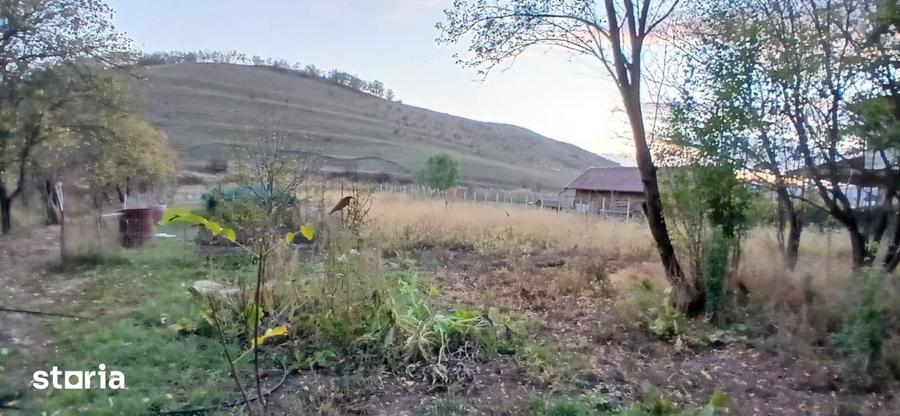 Casă cu 2 camere cu Teren 2000 Mp în Apahida