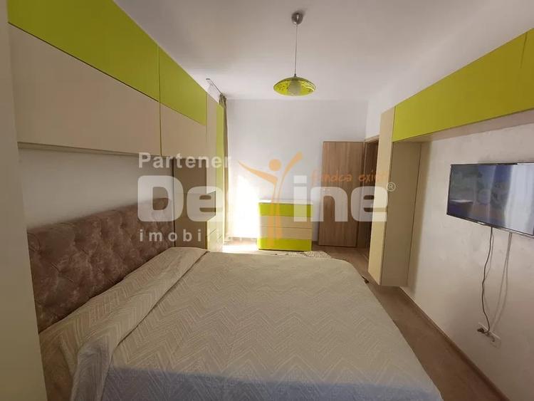 Apartament cu 2 camere decomandat în Tractorul