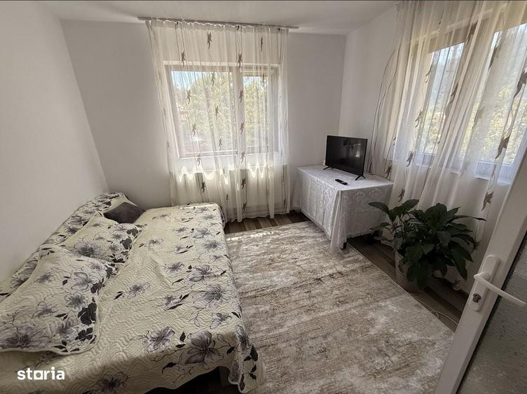Casă cu 4 camere în Central