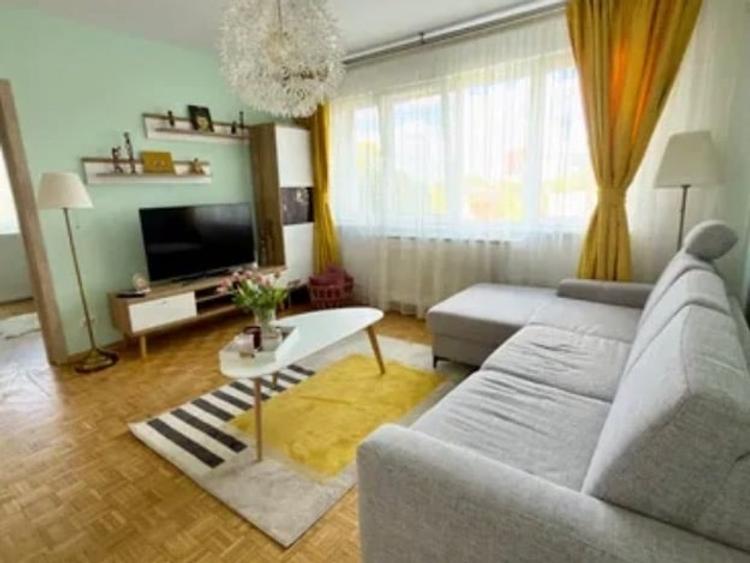 Apartament cu 2 camere semidecomandat în Domenii