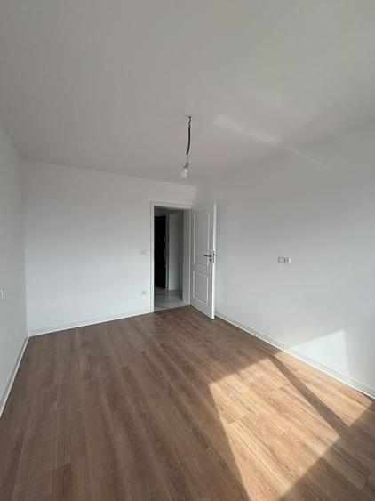 Apartament cu 2 camere decomandat în Giroc