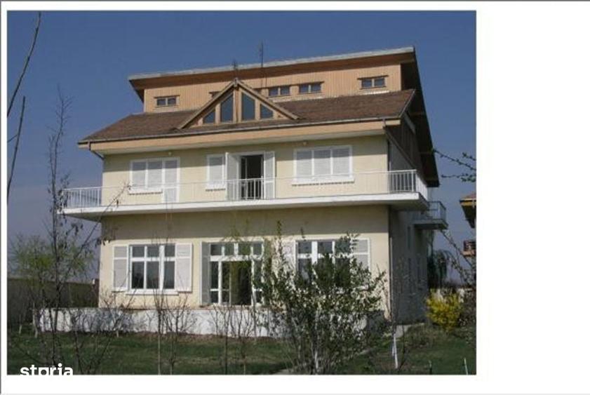 Casă cu 4 camere în Gruiu