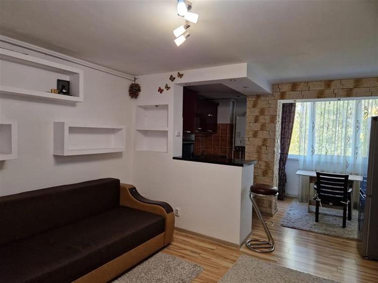Garsonieră semidecomandată, mobilată în Astra