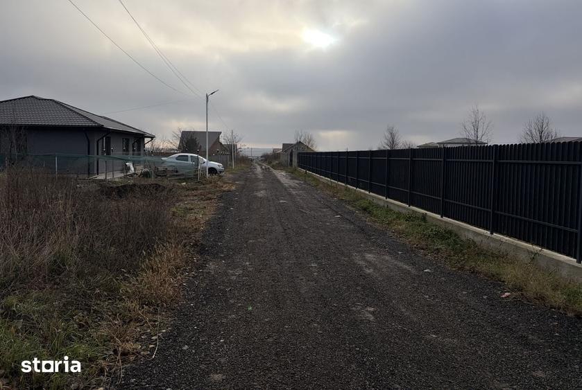 Teren de 682 mp, în Miroslava