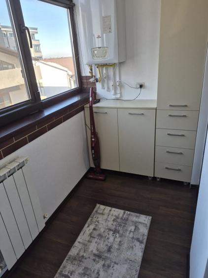 Apartament cu 3 camere, mobilat în Tomis Plus