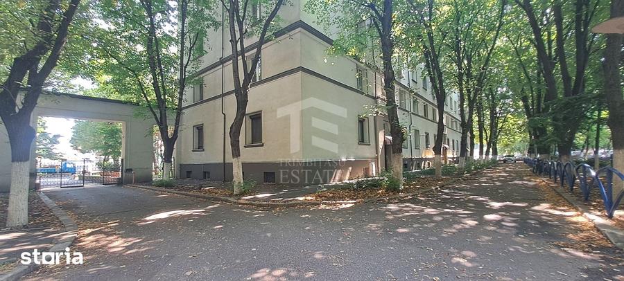Garsonieră decomandată în Berceni