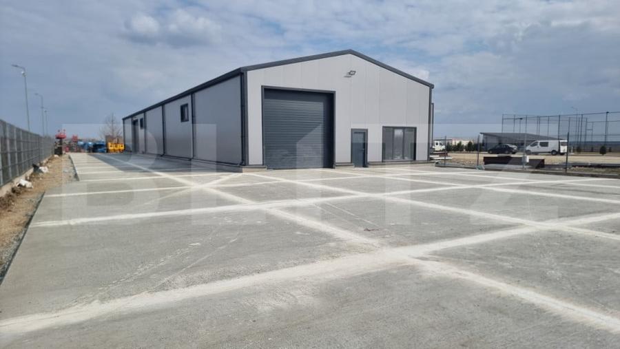 Spațiu comercial, de 600 mp, în Brazi