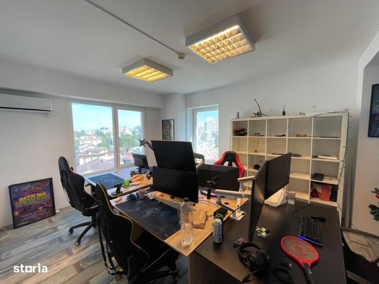 Apartament cu 4 camere decomandat în Universitate