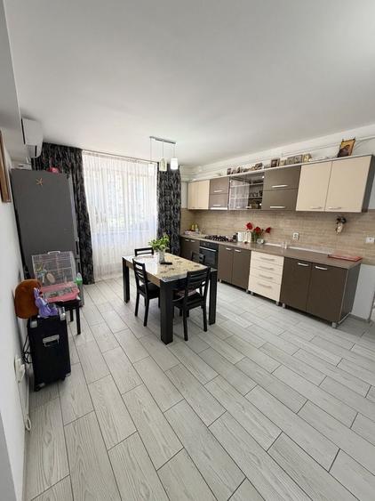 Apartament cu 2 camere decomandat în Popoveni