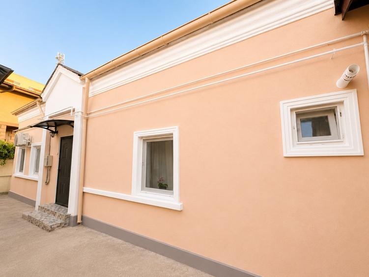 Casă cu 2 camere cu Canalizare în Calea Plevnei