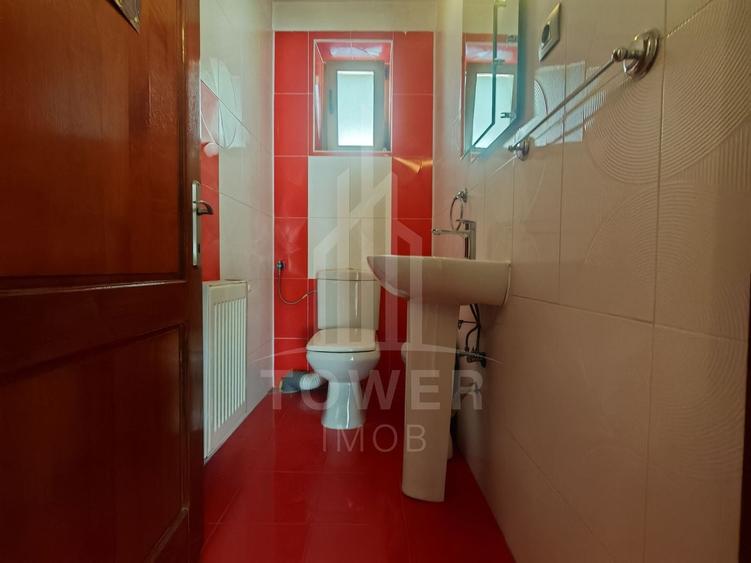 Casă individuală cu 6 camere cu Canalizare în Șelimbăr