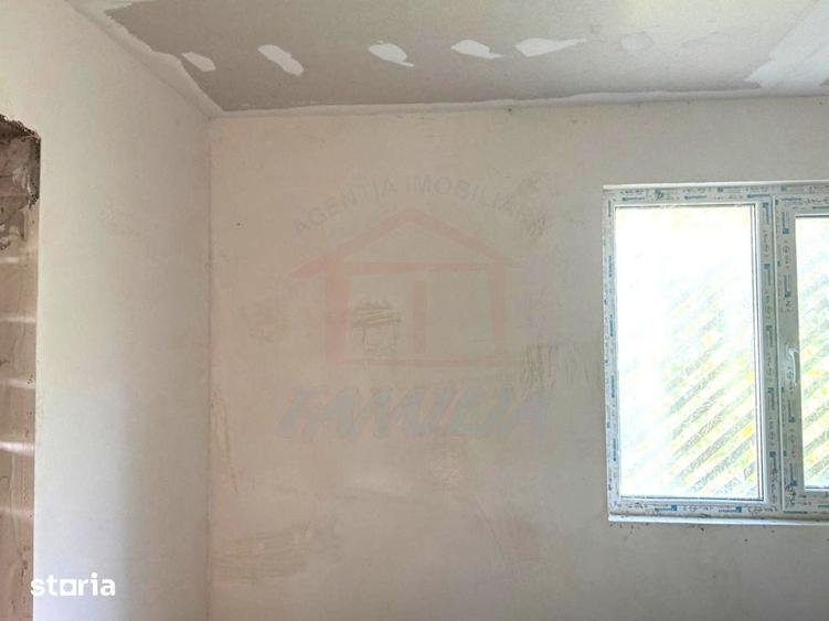 Casă cu 3 camere cu Teren 804 Mp în Țiglina 3