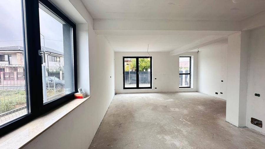 Duplex cu 3 camere cu Canalizare în Chitila