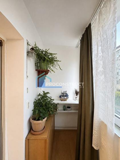 Apartament cu 4 camere în Lipovei