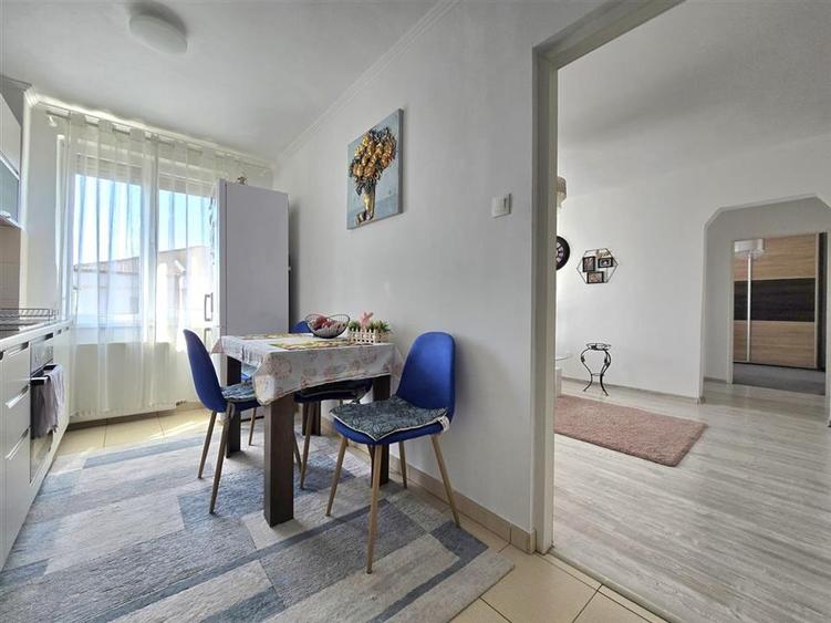 Apartament cu 2 camere semidecomandat în Iosia-Nord