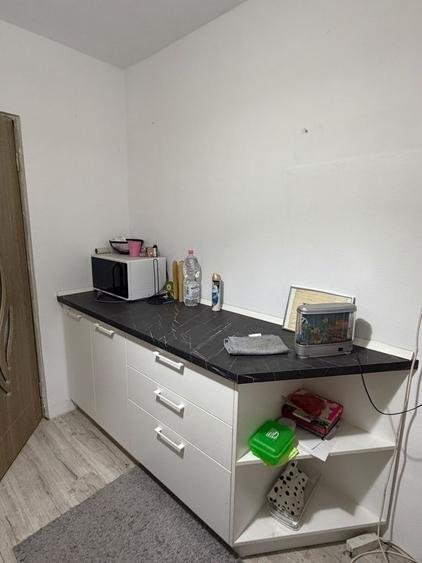 Apartament cu 3 camere decomandat în Rieni