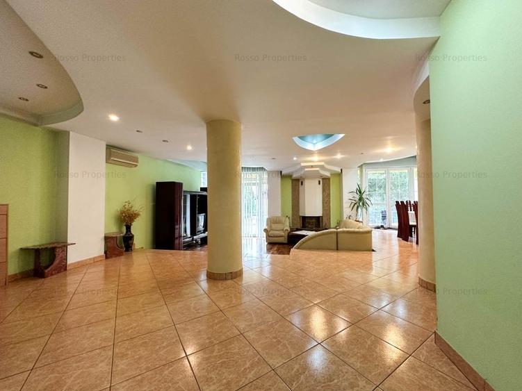 Casă individuală cu 12 camere cu Piscina în Mogoșoaia
