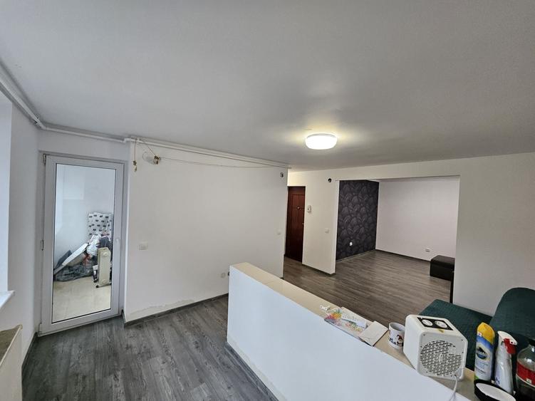Garsonieră semidecomandată în Dobroești