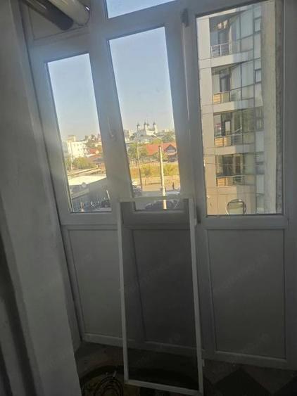 Apartament cu 2 camere semidecomandat în Filiași