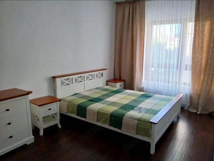 Apartament cu 3 camere decomandat în Metalurgiei