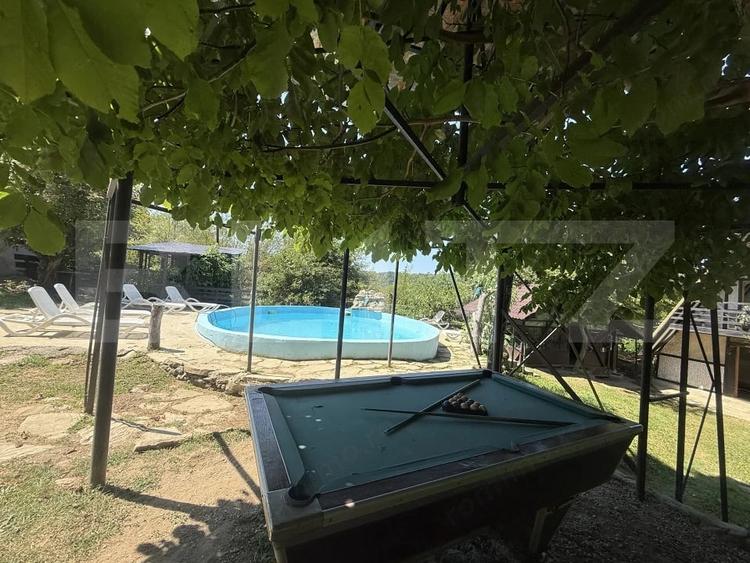 Proprietate de poveste cu piscina, ciubar ?i casu?a in copac - 7