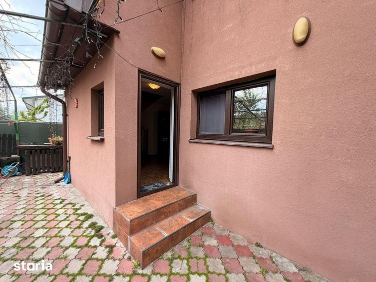 Casă cu 5 camere cu Teren 162 Mp în Băneasa