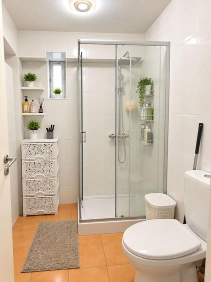 Apartament cu 3 camere decomandat, mobilat în Central