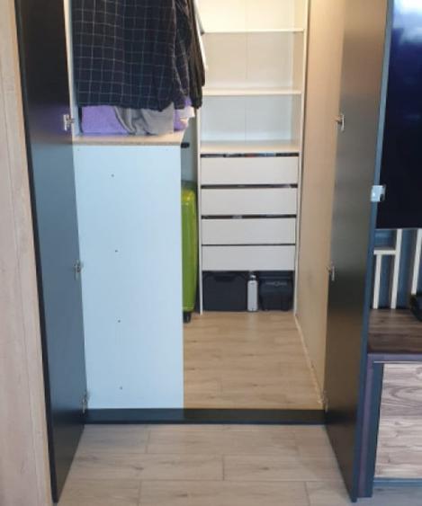 Apartament 3 camere, 71 mp ,zona Teilor - 13