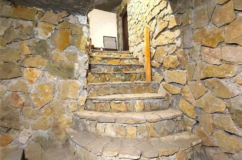 Casă cu 4 camere cu Teren 800 Mp în Kogălniceanu