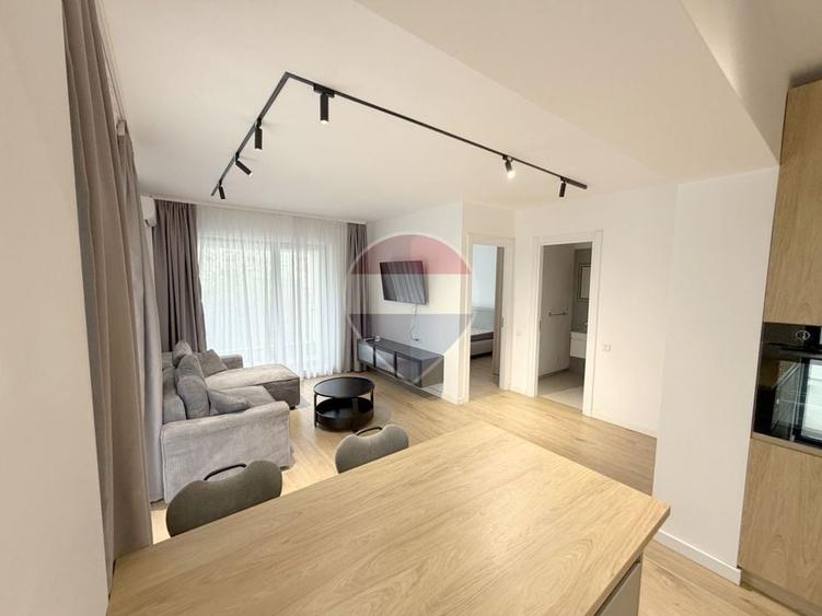 Apartament cu 2 camere semidecomandat, mobilat în Chitila