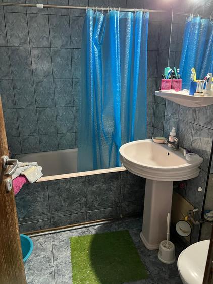 Apartament cu 3 camere în Republicii