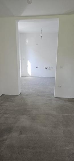 Casă individuală cu 7 camere cu Canalizare în Dudeștii Noi